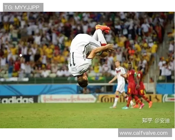 足球球星昔日经典瞬间再现 追溯那些辉煌的过往岁月